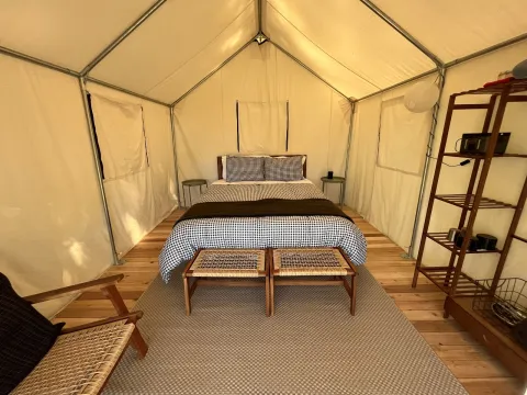 Lopez Farm Cottages & Tent Camping